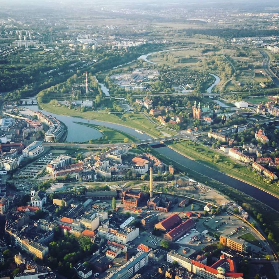 Nasza misja Dzięki doświadczeniu, wartościom opartym na jakości i wiedzy, a także