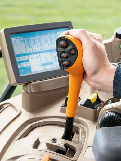 22 POWRQUAD PLUS I AUTOQUAD PLUS SPRAWDZONA TECHNOLOGIA PRZEKŁADNI Dopełnieniem mocy i momentu obrotowego ciągników 6R jest niezrównanie łatwe operowanie naszymi sprawdzonymi przekładniami PowrQuad