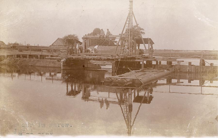 około 10.000 obiektów.