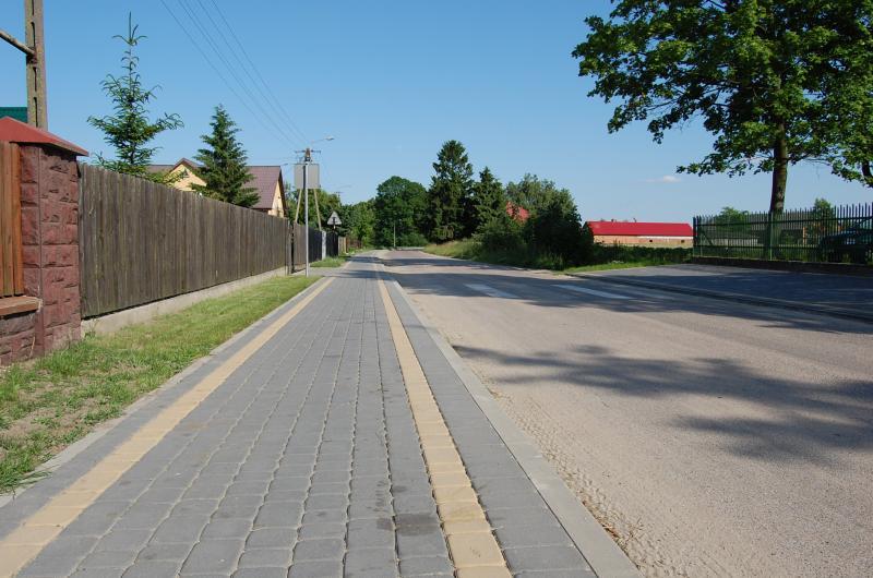 Zagospodarowanie centrum miejscowości Nowe Wypychy poprzez budowę chodnika i miejsca