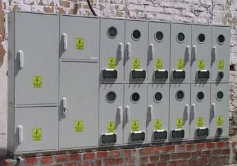 stacji transformatorowych służą do rozdziału energii