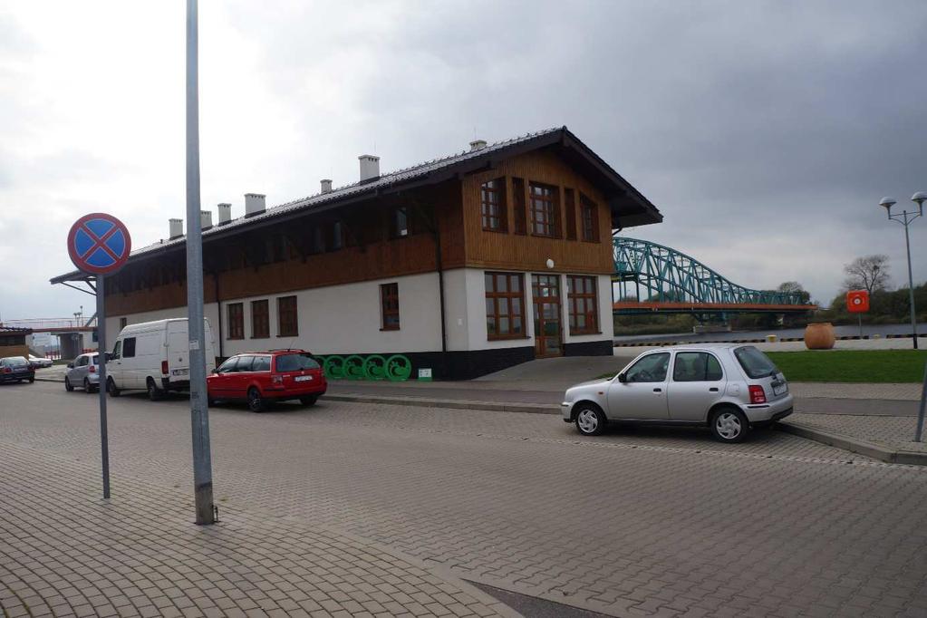 Budynek zlokalizowany w przestrzeni Nabrzeża z możliwością