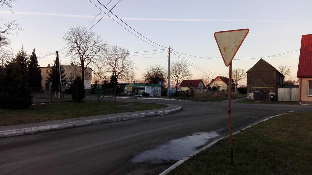 Na terenie wsi istnieje duży obiekt po były PGR. Jest tam m. in. obiekt po byłej gorzelni. Jest to obiekt zabytkowy, który niszczeje.