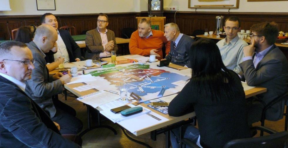 Zarząd zapoznał się z informacją o zorganizowanym w dniach 4 i 5 października br.