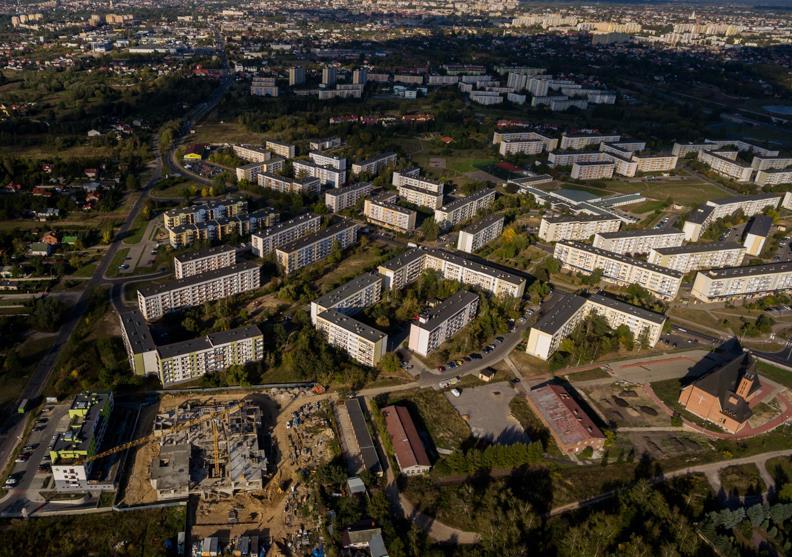 przejazdowa Strefa Centrum Miasta Zalety: Idealne na: - lokale wyposażone we wszystkie instalacje - market/sklep wielobranżowy - własne zaplecze sanitarne