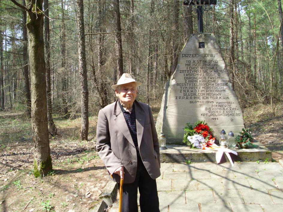 oddziały AK Rejonu Susiec pod dowództwem kpt. Mariana Wardy ps. Polakowski i Rejonu Józefów dowodzone przez kpt. Konrada Bartoszewskiego ps. Wir.