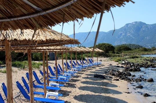 TRIADA), PRZEJAZ DO KAMENA VOURLA, KOLACJA, ZAKWATEROWANIE W HOTELU SISSY DZIEŃ 2-7: CODZIENNIE ŚNIADANIA I OBIADKOLACJE WIECZÓR GRECKI WIECZÓR LATINO WYCIECZKA DO TERMOPILI I MONASTYRÓW METAMORFOSIS
