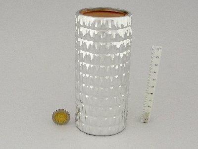 zł brutto: 9,80 zł 4 / 48 Wazon ceramiczny, rozety,