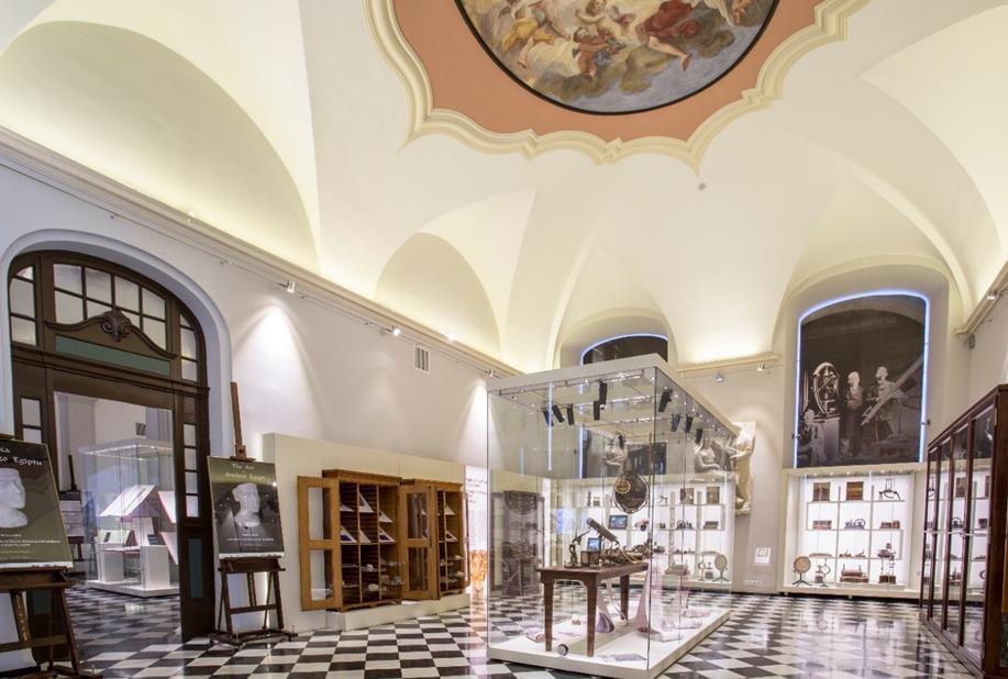MUZEUM UNIWERSYTETU WROCŁAWSKIEGO Bogate zbiory instrumentów