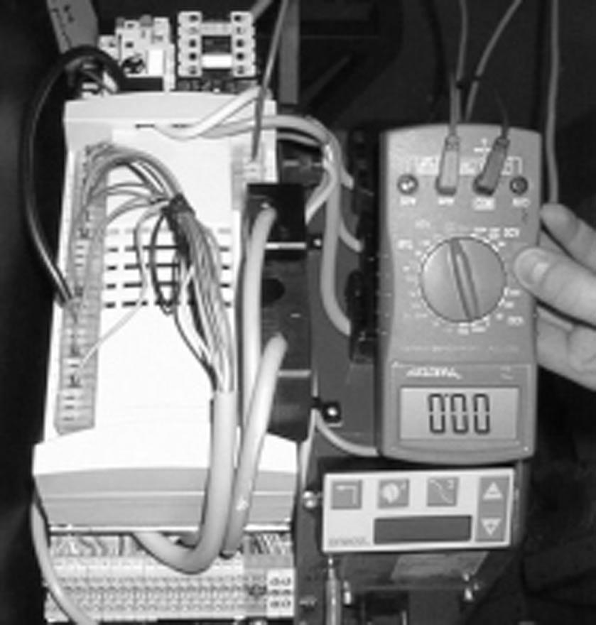 Widok ustawienia elektrody zap³onowej w palnikach serii MG Palniki MG 17.