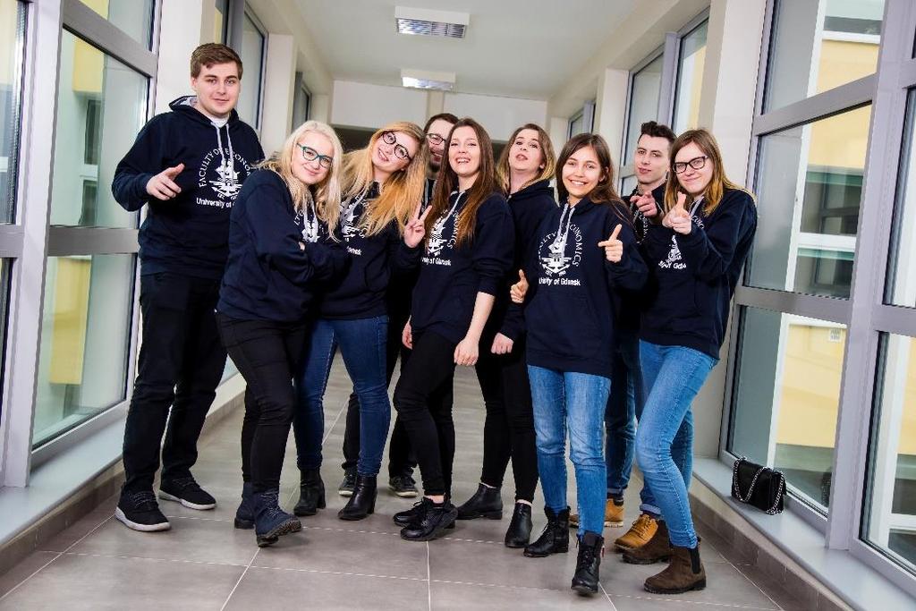 Maturzysto! na Wydziale Ekonomicznym możesz wybrać: studia I stopnia stacjonarne niestacjonarne Ekonomia Intercultural and Business Relations in Europe (w jęz.