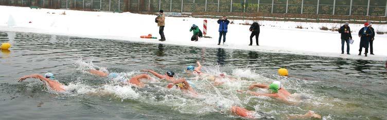 Piotr Biankowski sportowiec ekstremalny, trenował pływanie, rugby, aktualnie z powodzeniem uprawia Triatholn oraz Swim Run. Jednak jego prawdziwą pasją jest lodowe pływanie inaczej winter swimming.