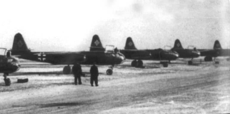 Bombowce odrzutowe Ar 234B-2 z jednostki III./KG 76, która uzyskała gotowość bojowa pod koniec XI 1944 r.