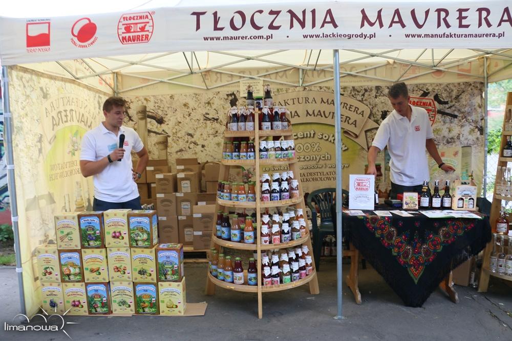 chatę rarytasy z Białegostoku, zioła i nalewki ze Słopnic, rękodzieło artystyczne.