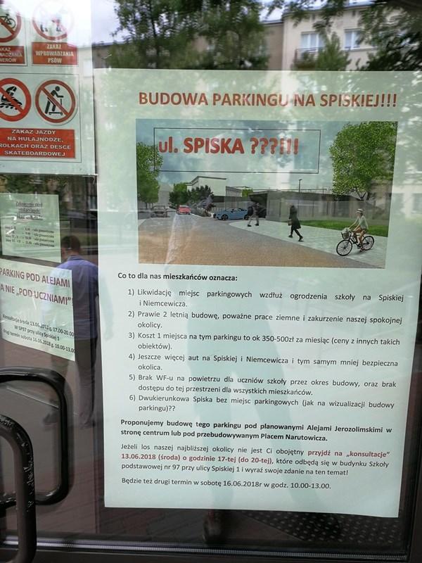 Wychodząc naprzeciw oczekiwaniom uczestników, spotkanie przekształcono w dyskusję plenarną, zachowując jednocześnie możliwość indywidualnej rozmowy przy stolikach.