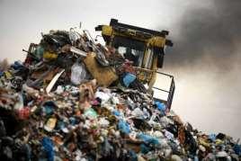 Problemy narastającego zaludnienia Ziemi W XX wieku zaludnienie świata rosło w bardzo