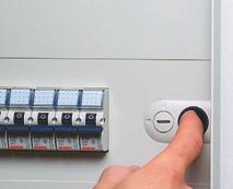 47 CVX 160 I/E ROZDZIELNICE ZASILAJĄCE DO 160A Rozdzielnice metalowe do 160A Serie CVX160 I oraz CVX160 E oferują najszerszy wybór do ochrony w zastosowaniach wewnętrznych, są nowocześnie i
