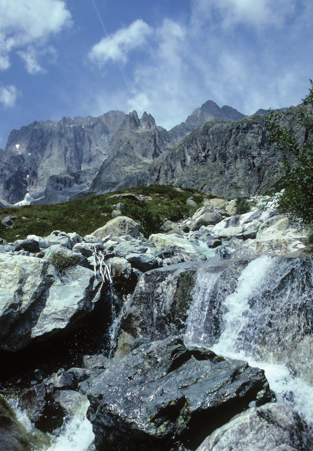 14 TREKKING W ALPACH Wodospady poniżej