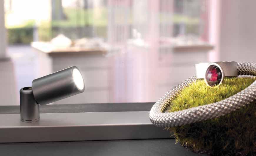 24 LED Point S Rotate and swivel LED spotlight 10 / 30 Connection: Life: Energy efficiency: LED transformer DC 350 ma L70/B10 60.