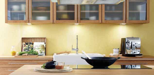 Dynamic LED Slim-Pad F Flat LED under cabinet luminaire with adjustable colour appearance Dynamic 60-80 cm Power supply track system Introduction Connection: LED transformer DC 24 V Life: L70/B10 60.