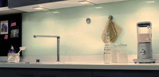 Dynamic LED L-Pad Flat LED under cabinet luminaire with adjustable colour appearance Dynamic 60-90 cm Introduction Power supply track system Connection: Life: Energy efficiency: LED transformer DC 24