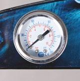 ZALETY Ciśnieniomierz Monitoruje ciśnienie robocze systemu RO, co pomaga wskazać, kiedy potrzebne są wymiany filtra.