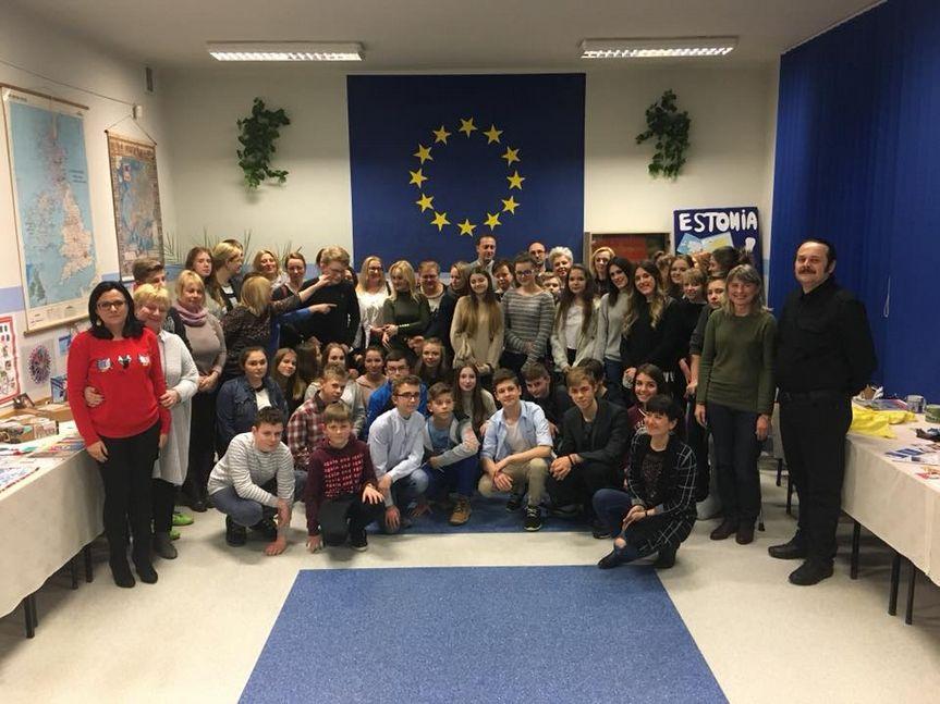 W szkołach w Psarach i Dąbiu realizowane są 4 projekty wymiany międzynarodowej, w