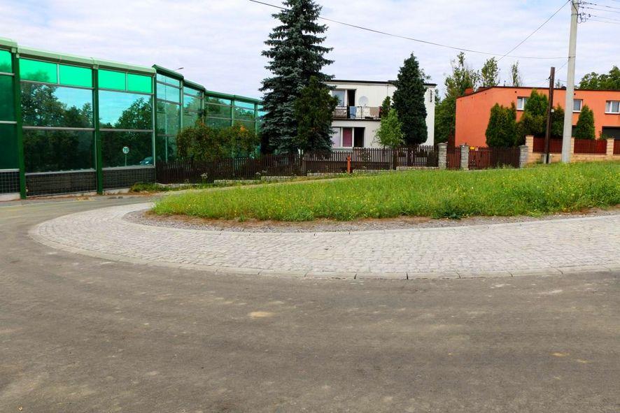 Budowa pętli na końcu ul. Szkolnej w Sarnowie.