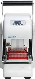 248 249 Specyfikacja techniczna Mastercycler nexus X2 HeatSealer CYCLERS Specyfikacja techniczna Model MC nexus GX2/GX2e MC nexus X2/X2e Urządzenie może sterować 2 innymi / / urządzeniami w sieci