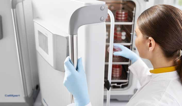 CO 2 INCUBATORS Temperature and CO 2 Recovery in CellXpert C170i Elastyczność z myślą o przyszłości > Pozycja rączki drzwi możliwa do zmiany na miejscu (lewo/prawo) > Zaawansowany interfejs