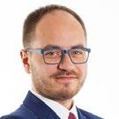 W Banku Zachodnim WBK pełnił funkcję Chief Delera, a następnie dyrektora sprzedaży instrumentów pochodnych i strukturyzowanych.