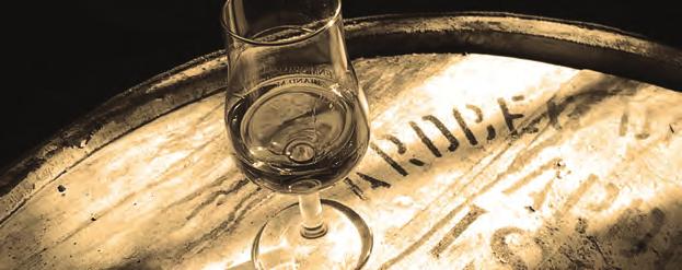 LIKIERY / LIQUERS WHISKY Ballantines