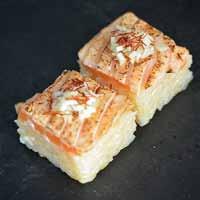 ryż/czarnuszka/tatar z łososia lub tunczyka Oshi spicy salmon ryż na ostro/łosoś opiekany/por/teryaki Oshi salmon
