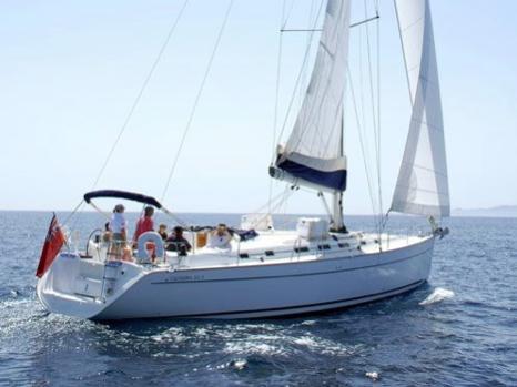 Marbella leżąca w prowincji Malaga (Andaluzja), liczy 130 tysięcy mieszkańców, jest znanym kąpieliskiem morskim i ośrodkiem wypoczynku letniego, słynie z przepięknych plaż. To również port rybacki.