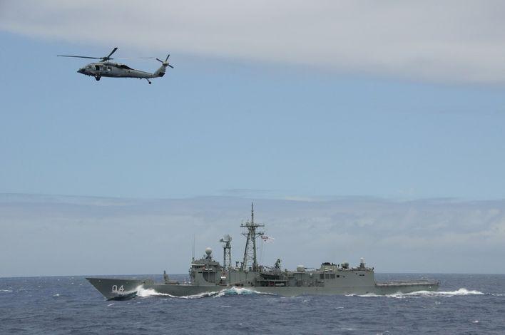 Fregata HMAS Darwin fot. US Navy Kolejne, ponieważ za australijskie fregaty trzeba będzie zapłacić.
