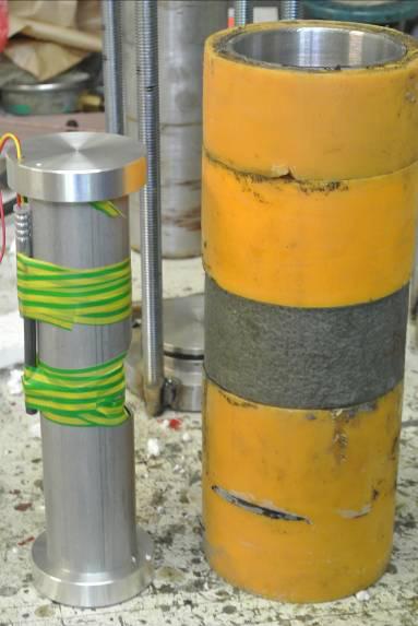Testy poligonowe urządzenia typu PERFOGENERATOR do stymulacji przypływu medium w odwiertach 105 Zaobserwowano pojawienie się maksymalnego ciśnienia pochodzącego od spalania się paliwa o wartości