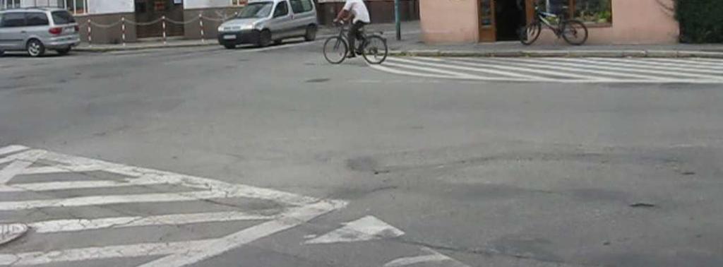 jazda rowerem ulicą Szpitalną pod prąd i wjazd na