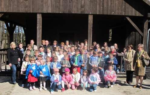 160 wygłosił ks. Paweł. Pięknie była przygotowana asysta i oprawa liturgiczna, którą sprawowali strażacy 700. Ks. abp.