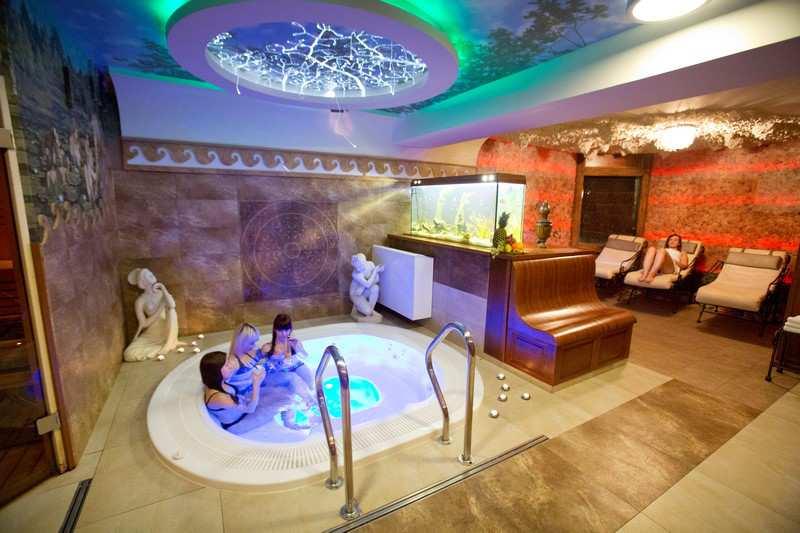 2. Chwile pełne relaksu w Strefie SPA Pod Orłem Oddajemy do Państwa dyspozycji Strefę SPA, a