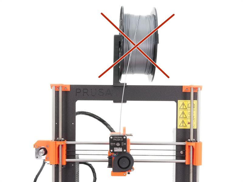 Step 1 Przygotowanie drukarki Upewnij się, że filament jest rozładowany z hotendu i że drukarka jest odłączona od zasilania!