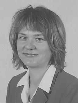 IX) Elżbieta Purc dyrektor Szkoły Podstawowej Im. Róży Kołaczkowskiej w Pliszczynie 1994-1 września 1999r. wprowadza szkołę do nowego budynku szkolnego, - 12 września 1999r.