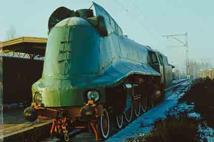 Pm3-5 Producent Borsig Lokomotiv-Werke GmbH, Berlin-Hennigsdorf Rok produkcji 1940 Numer fabryczny 14926 Układ osi Prędkość maksymalna 2 C1 150 km/h (od 1941 r.