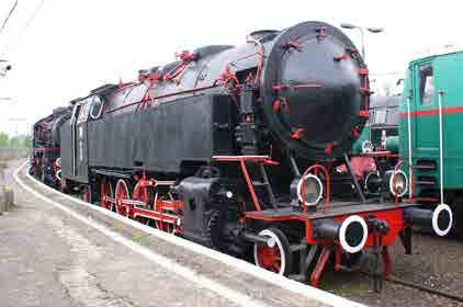 TKz211 Producent Borsig Lokomotiv-Werke GmbH, Berlin-Hennigsdorf Rok produkcji 1938 Numer fabryczny 14714 Układ osi Prędkość maksymalna Ciśnienie pary w kotle Średnica kół zestawów kołowych Zapas