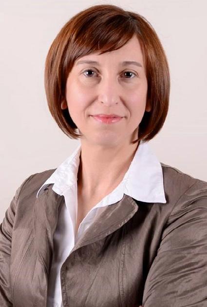 Słowo wstępu PRZYŚLIJ PRZEPIS to magazyn składający się wyłącznie z przepisów nadesłanych przez czytelników.