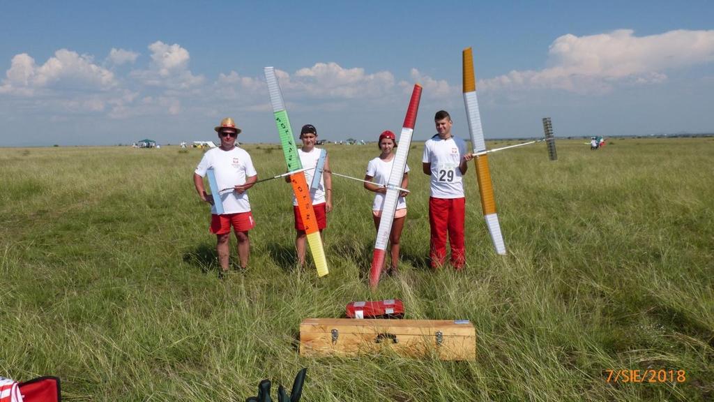 Warunki podczas zawodów, jeśli chodzi o termikę, były trudne, a temperatura powietrza przekraczała 40 stopni. Wiatr niezbyt mocny, jedynie czasem z silniejszymi podmuchami.
