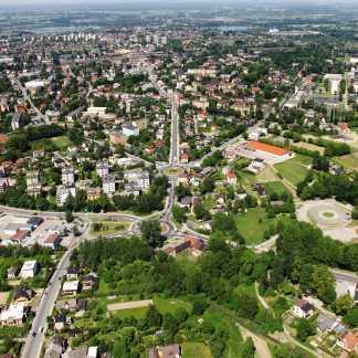 1 i hasło promocyjne 04 Kolor zielony nawiązuje do natury, bogactwa przyrodniczego