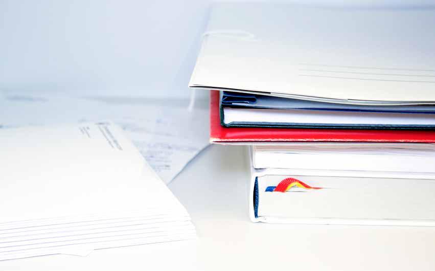 11. Przykładowe dokumenty Podanie (studia, praktyki) Letter of Intent (praktyki) Learning Agreement for Studies (studia) Learning Agreement for Traineeships (praktyki) Cerificate of arrival (studia,