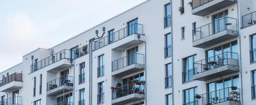Jeśli usisz uprzątnąć iejsce szkody, zrób najpierw