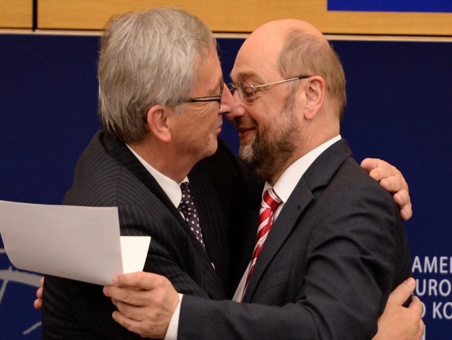 Pozycja Parlamentu w WPZiB Jeśli Parlament chce mieć wpływ na legislację dot.