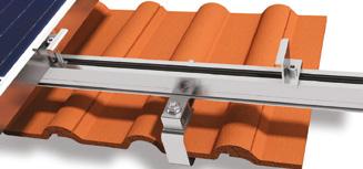 MOUNT, dzięki łatwości instalowania elementów, umożliwia szybki i efektywny montaż urządzeń solarnych na stromych dachach.